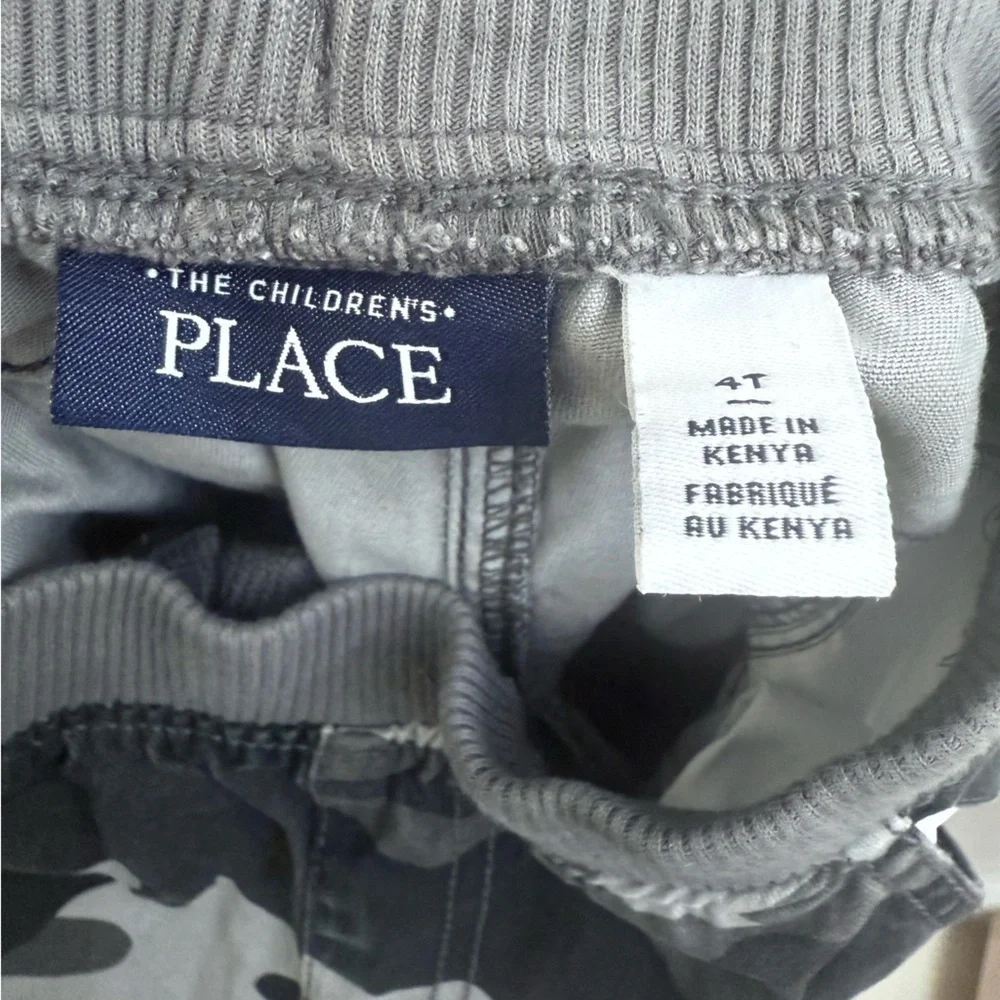 Kids Black and Gray Camouflage Cargo Pants, Size 4T